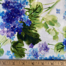 Load image into Gallery viewer, Hydrangea Blossoms by Quilting Treasures, sold by the half-yard
